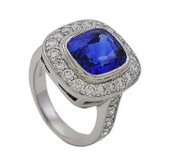 Rectangular Srilanka Sapphire and diamonds Ring