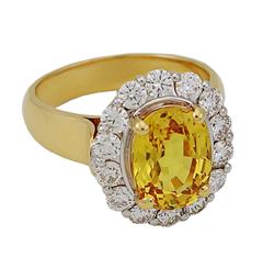 Oval Yellow Sapphire and diamonds Ring